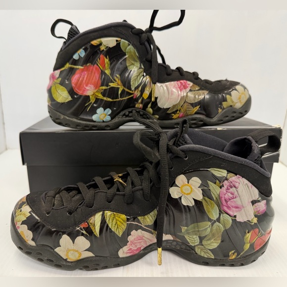 Nike Air Foamposite One Floral Women’s Sneakers Size 8.5 AA3963-002 - Picture 2 of 8